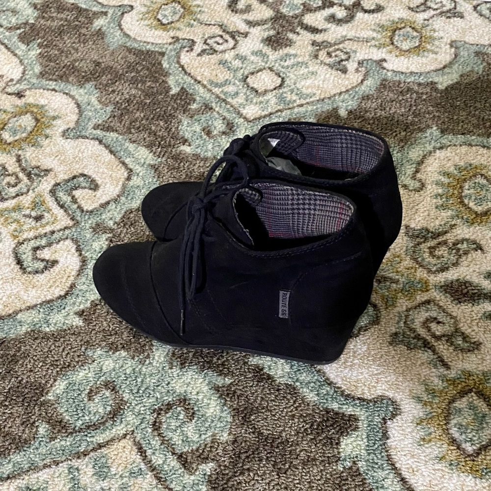 Wedge booties